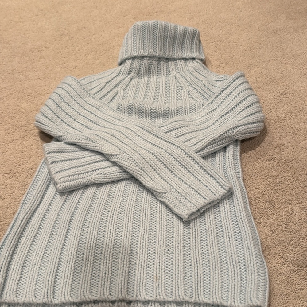 Express sweater - Picture 3 of 3
